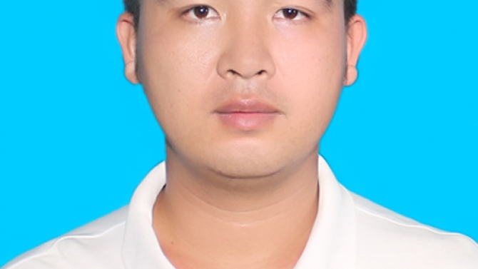 Nh&acirc;n vi&ecirc;n nhập liệu