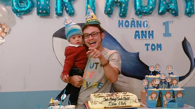 thiết kế poster, banner v&agrave; c&aacute;c ấn phẩm truyền th&ocirc;ng cho c&ocirc;ng ty cổ phần đi chung