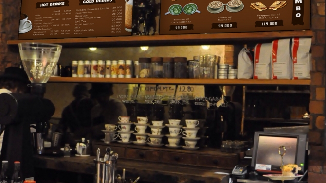 Menu d&aacute;n tường