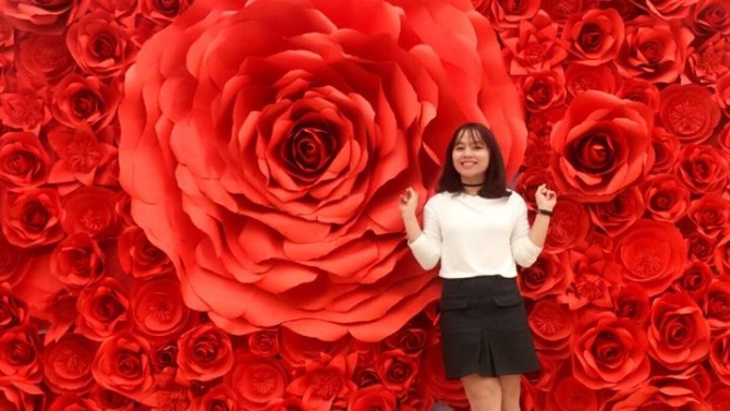 quảng c&aacute;o trang facebook