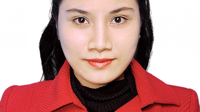 Phi&ecirc;n dịch vi&ecirc;n, Thiết kế banner, logo
