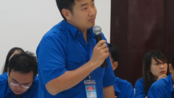 &ldquo;20.000 gi&aacute;o sư, tiến sĩ đừng n&ecirc;n l&agrave; 20.000 b&agrave;n tay đ&ograve;i hỏi tiền Nh&agrave; nước&rdquo;