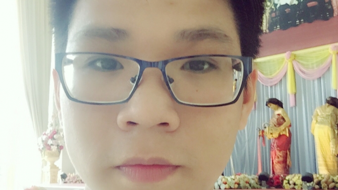 Nh&acirc;n vi&ecirc;n lập tr&igrave;nh website