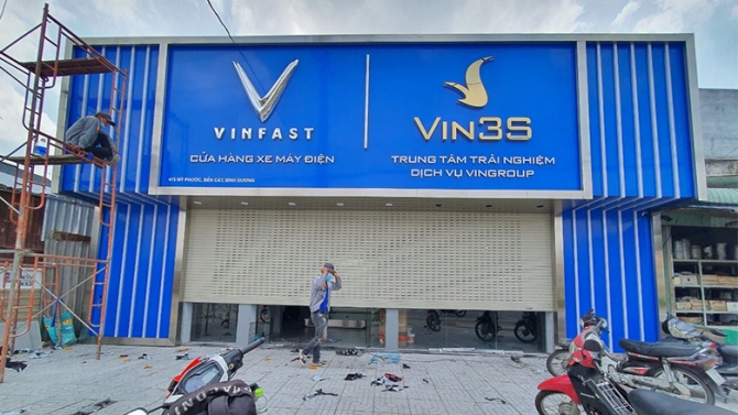 Thiết kế v&agrave; thi c&ocirc;ng bảng hiệu