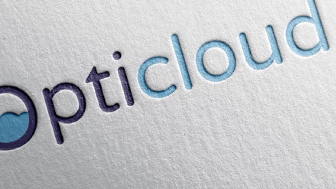 Logo C&ocirc;ng ty c&ocirc;ng nghệ th&ocirc;ng tin tr&ecirc;n điện to&aacute;n đ&aacute;m m&acirc;y Opticloud