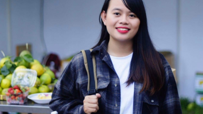Quản l&iacute; fanpage/ viết content/ dịch thuật