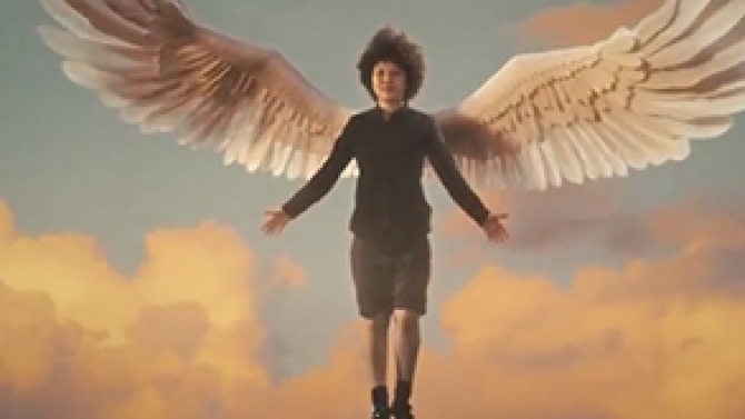 MV My Everything
