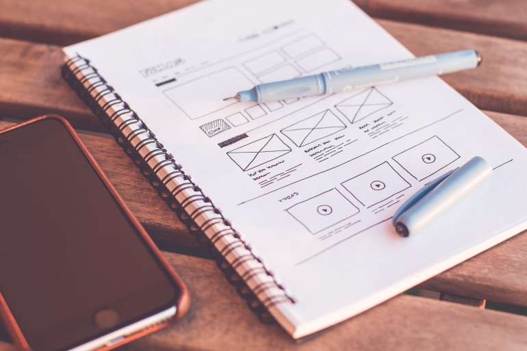 Viết nội dung hiển thị tr&ecirc;n từng trang website