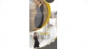 standee