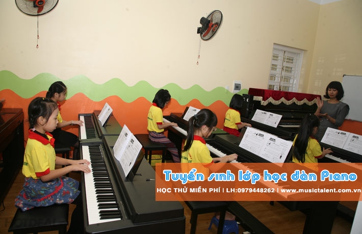 lop-hoc-dan-piano.jpg
