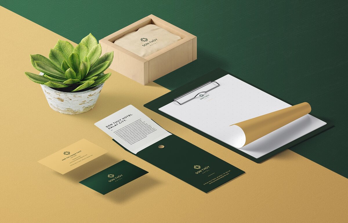 sonthuy brand mockup-1920.jpg
