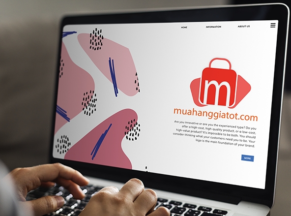 mockup muahanggiatot1.png