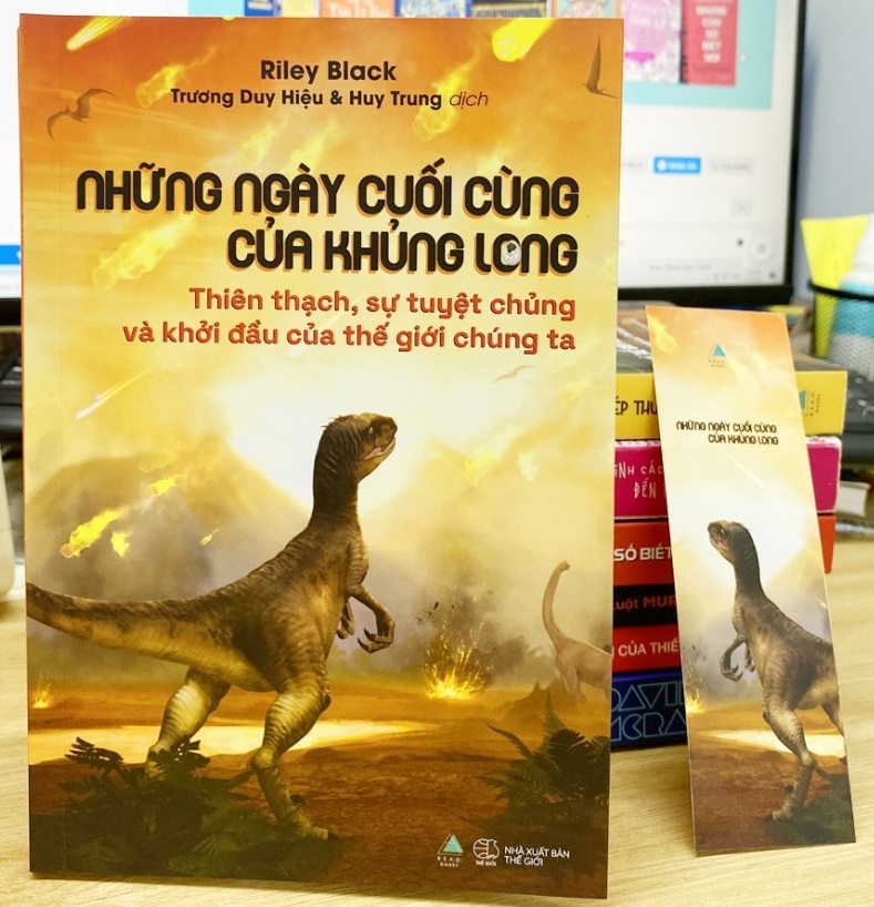 Nhung ngay cuoi cung cua Khung long_Bia sach - Copy.jpg
