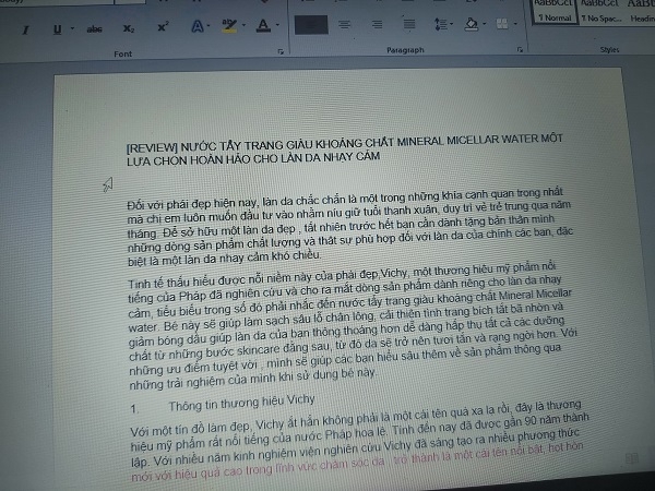 Review nuoc tay trang khoang chat Vichy.jpg