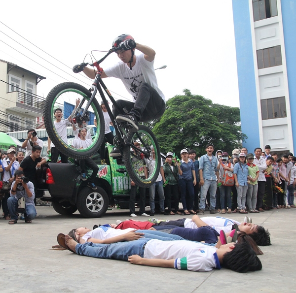 trial-bike-dot-kich-truong-hoc.jpg