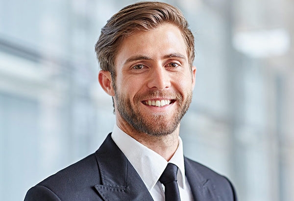 advisor-1-600x411.jpg