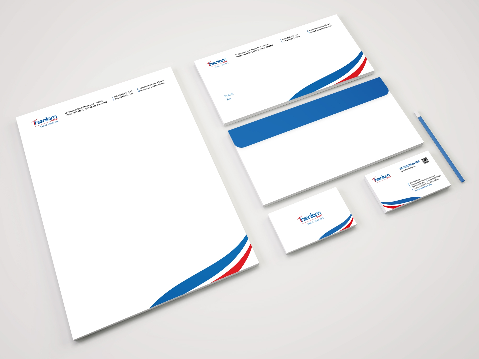 Branding Stationery PSD Mockup.jpg